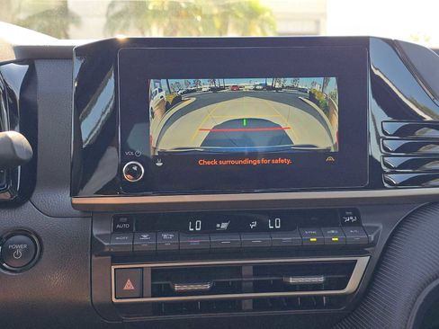 Certified 2025 Toyota Camry SE FWD image 28