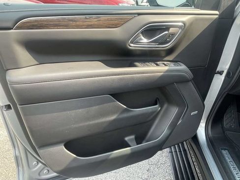 Used 2024 Chevrolet Tahoe Premier RWD image 18