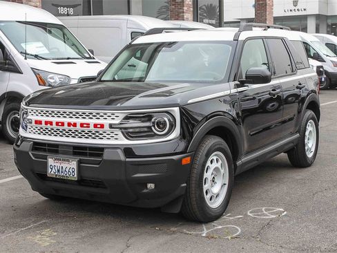 Used 2025 Ford Bronco Sport Heritage w/ Convenience Package image 3