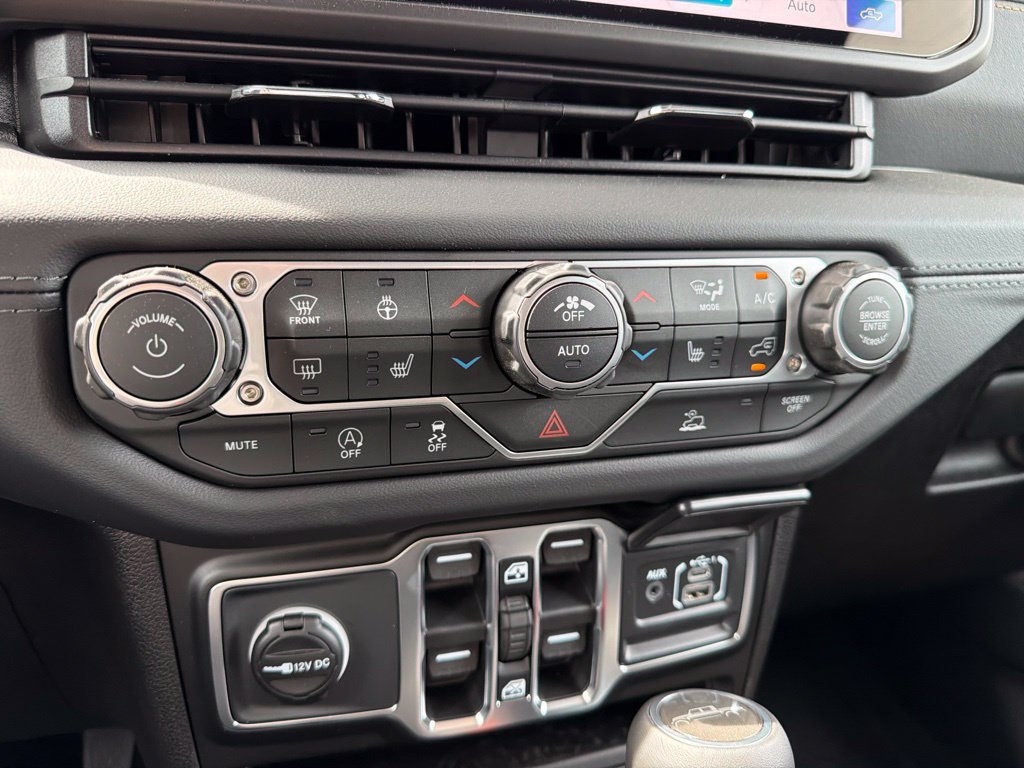 New 2026 Jeep Gladiator Sport AWD/4WD image 14