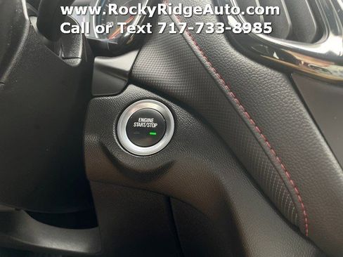 Used 2022 Chevrolet Equinox RS w/ LPO, Floor Liner Package AWD/4WD image 15