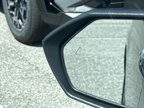 New 2026 Hyundai Elantra SEL Sport FWD image 17