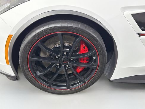 Used 2017 Chevrolet Corvette Grand Sport RWD image 31