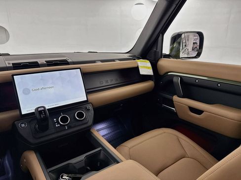 New 2026 Land Rover Defender 110 X-Dynamic SE AWD/4WD image 24