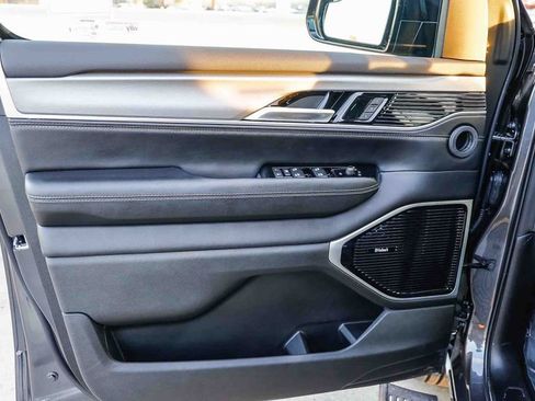 New 2026 Jeep Grand Wagoneer Limited image 26