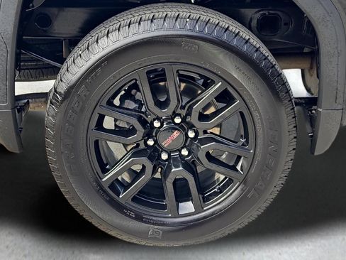 Used 2025 GMC Sierra 1500 Elevation AWD/4WD image 8