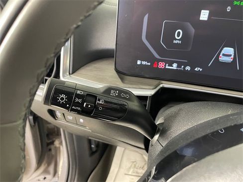 Certified 2024 Kia Sorento SX Prestige w/ Sage Leather Package image 12