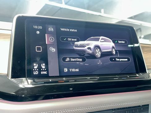 Certified 2025 Volkswagen Atlas SEL Premium R-Line AWD/4WD image 17