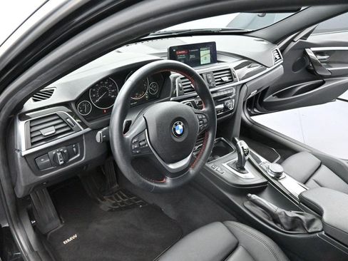 Used 2018 BMW 330i Sedan RWD image 12
