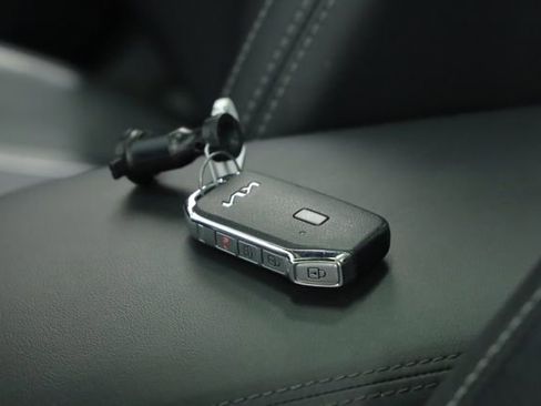 Used 2023 Kia K5 GT-Line image 35