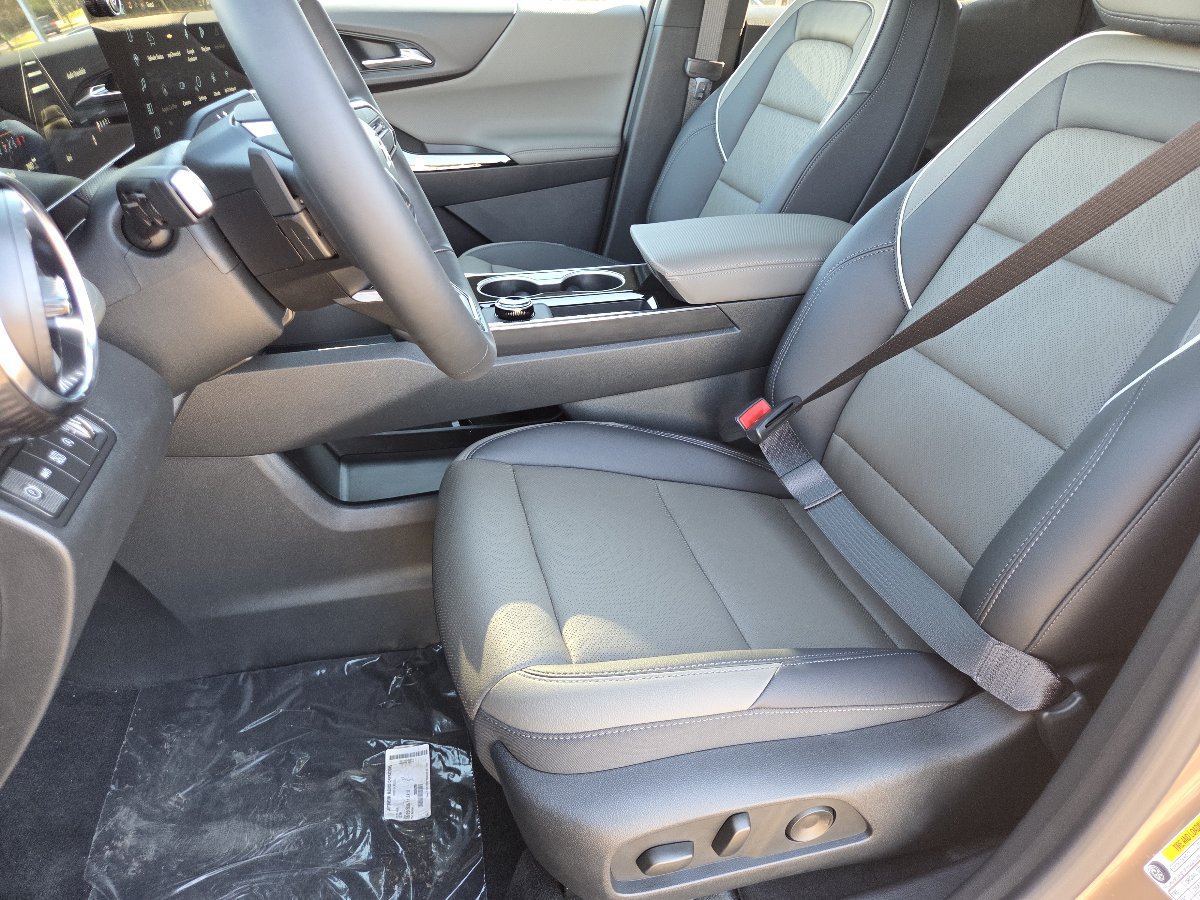 New 2027 Chevrolet Equinox LT w/ Convenience Package II AWD/4WD image 30