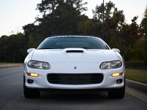 Used 2000 Chevrolet Camaro Z28 w/ SS Performance/Appearance Pkg image 82