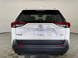 Used 2019 Toyota RAV4 XLE w/ Convenience Package FWD video 3