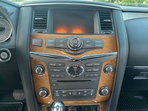 Used 2014 INFINITI QX80 4WD w/ Theater Package image 27