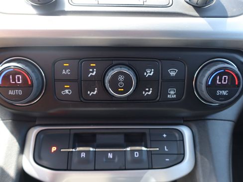 Used 2023 GMC Acadia SLT w/ Preferred Package AWD/4WD image 24