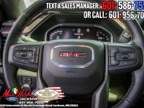 Used 2025 GMC Sierra 2500 AT4 w/ AT4 Premium Plus Package AWD/4WD image 16