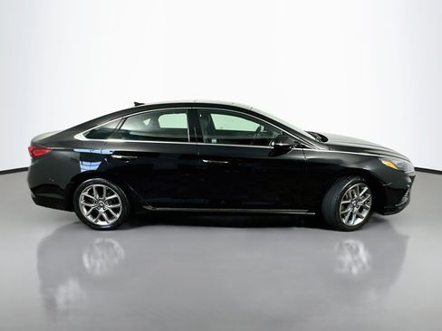 Used 2018 Hyundai Sonata Limited w/ Cargo Package FWD image 8