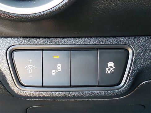 Used 2024 Kia Forte GT-Line image 29