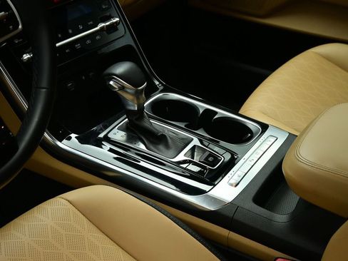 Certified 2022 Kia Carnival EX image 50