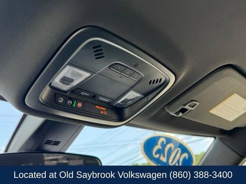 Used 2023 Chevrolet Traverse LT w/ Midnight/Sport Edition AWD/4WD image 39