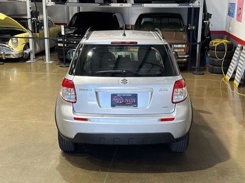 Used 2012 Suzuki SX4 Premium AWD/4WD image 8