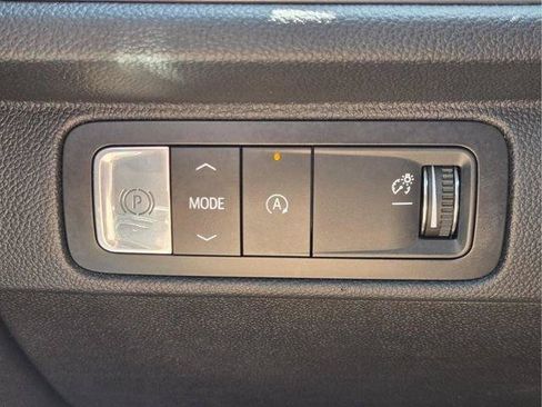 Certified 2026 Chevrolet Traverse LT w/ Driver Confidence Package FWD image 31