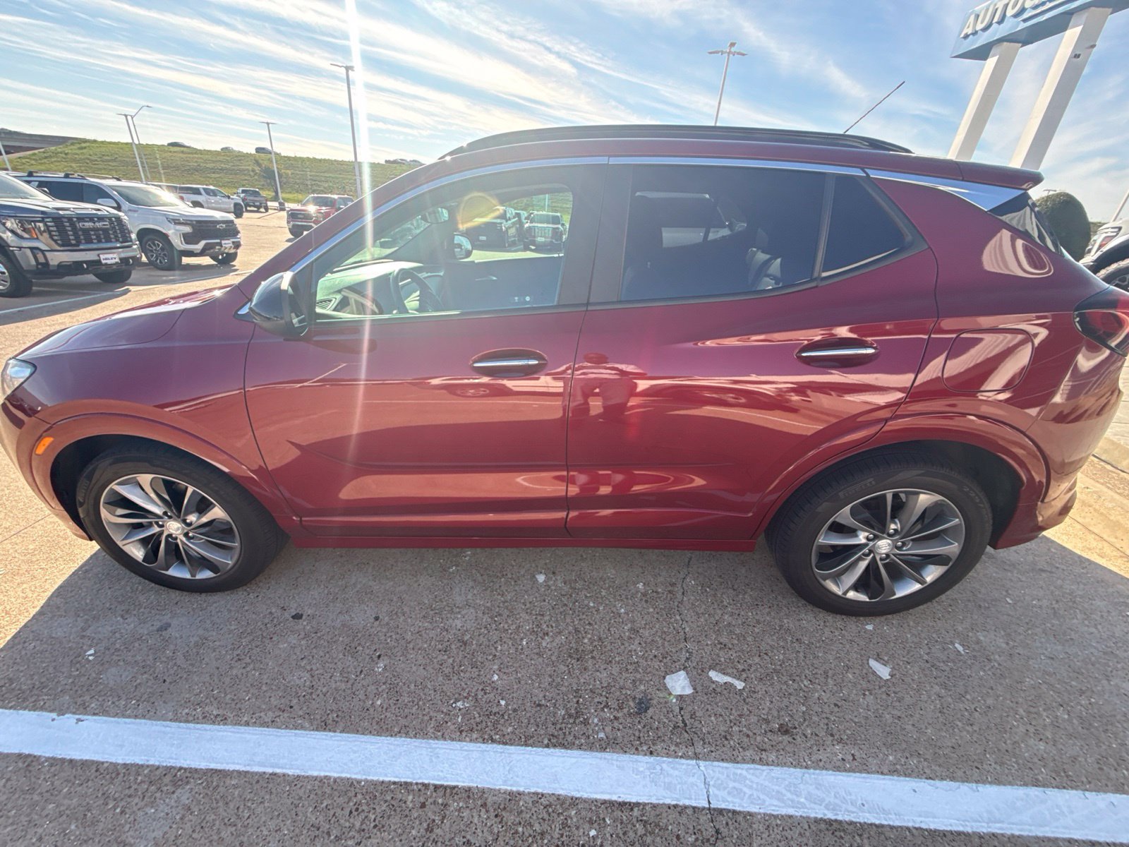 Used 2021 Buick Encore GX Select w/ Sport Touring Package FWD image 4