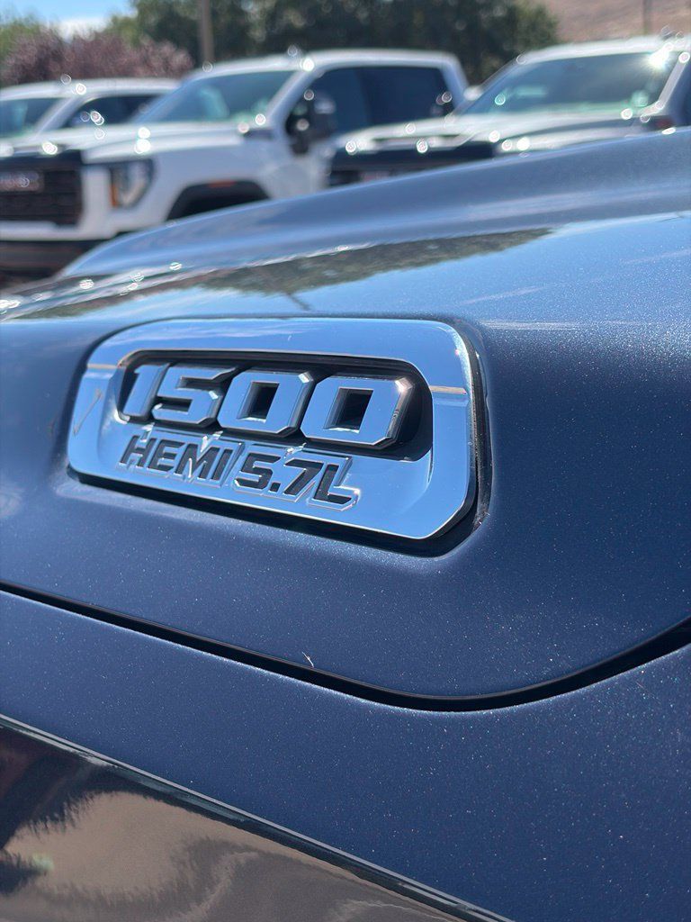 Used 2021 RAM 1500 Laramie AWD/4WD image 10