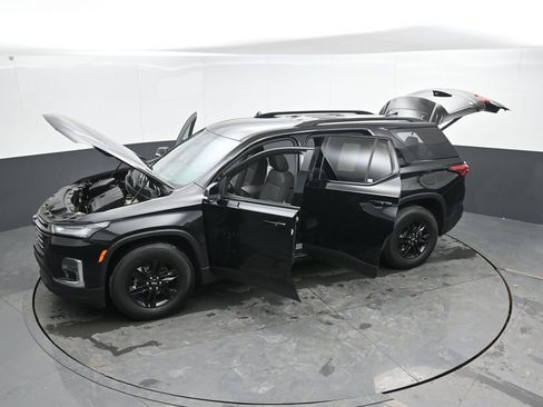Used 2022 Chevrolet Traverse LT w/ Midnight/Sport Edition image 58