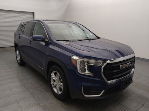 Used 2023 GMC Terrain SLE image 13