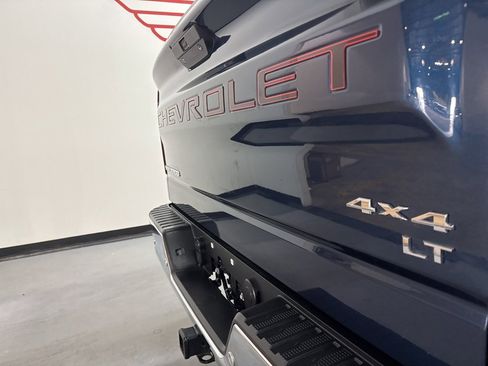 Used 2019 Chevrolet Silverado 1500 LT w/ All-Star Edition image 11