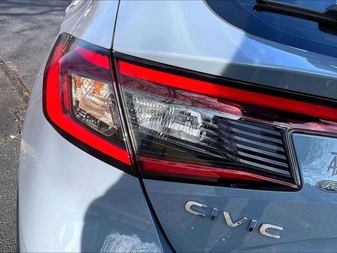 Used 2022 Honda Civic Sport image 29