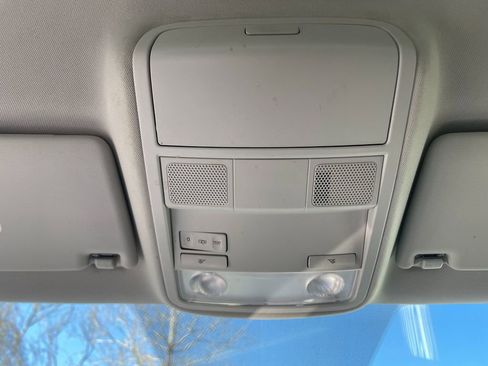 Used 2017 Volkswagen Jetta S image 23