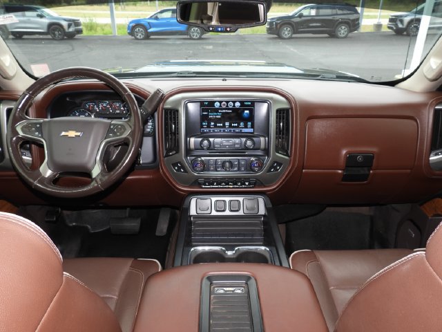 Used 2018 Chevrolet Silverado 2500 High Country w/ Duramax Plus Package AWD/4WD image 34