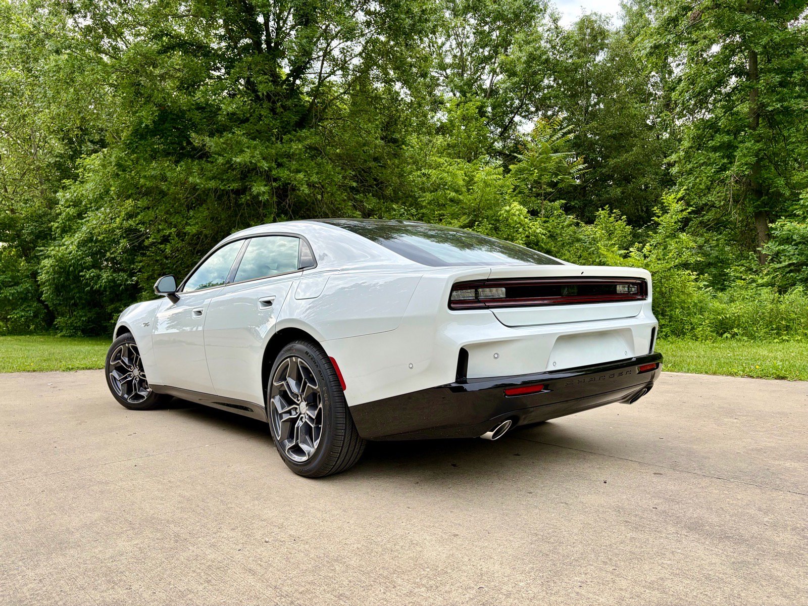 New 2026 Dodge Charger R/T AWD/4WD image 11