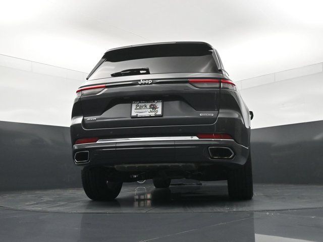 Used 2023 Jeep Grand Cherokee Overland AWD/4WD image 23