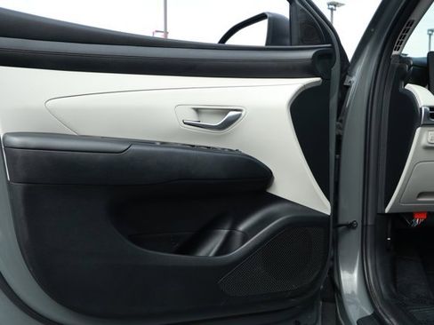 Used 2025 Hyundai Tucson SEL image 22