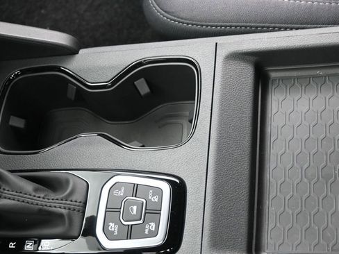 New 2026 Nissan Frontier SV AWD/4WD image 21