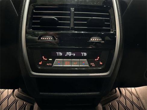 Used 2019 BMW X5 xDrive50i w/ Executive Package image 36