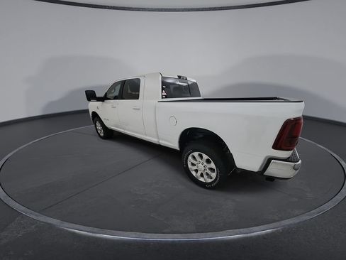 New 2026 RAM 2500 Laramie AWD/4WD image 6