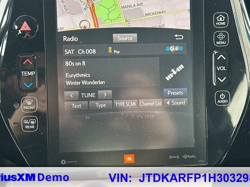 Used 2017 Toyota Prius Prime Advanced image 31