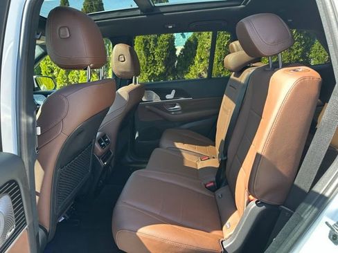 Certified 2024 Mercedes-Benz GLS 450 4MATIC image 22