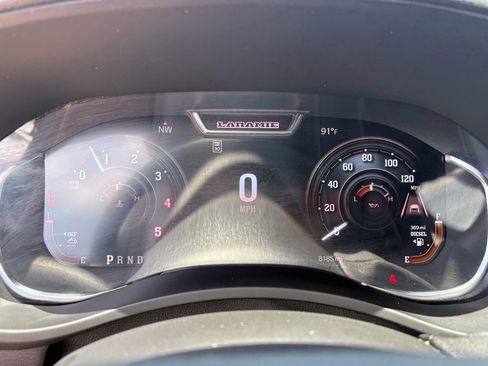 Used 2025 RAM 2500 Laramie AWD/4WD image 17