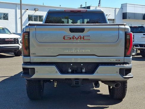 Used 2026 GMC Sierra 2500 AT4 w/ AT4 Premium Plus Package AWD/4WD image 5