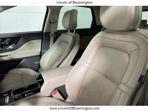 Used 2022 Lincoln Corsair Reserve w/ Equipment Group 201A image 20