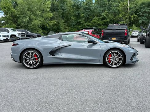 Used 2025 Chevrolet Corvette Stingray Preferred Conv w/ Z51 Performance Package RWD image 7