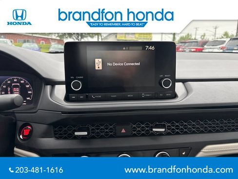 Certified 2025 Honda Accord SE image 19
