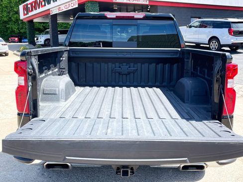 Used 2024 Chevrolet Silverado 1500 LT w/ Z71 Off-Road Package AWD/4WD image 9
