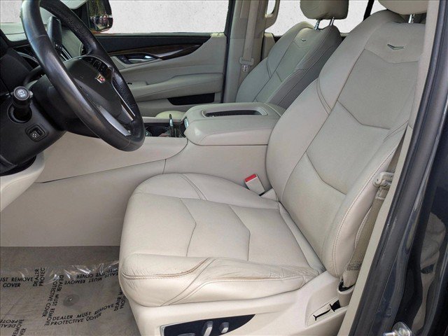 Used 2020 Cadillac Escalade ESV Luxury RWD image 15