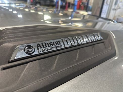 Used 2025 Chevrolet Silverado 2500 LT w/ Safety Package image 35